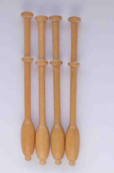 Binche Klöppel ca 9,6 cm lang helles Holz