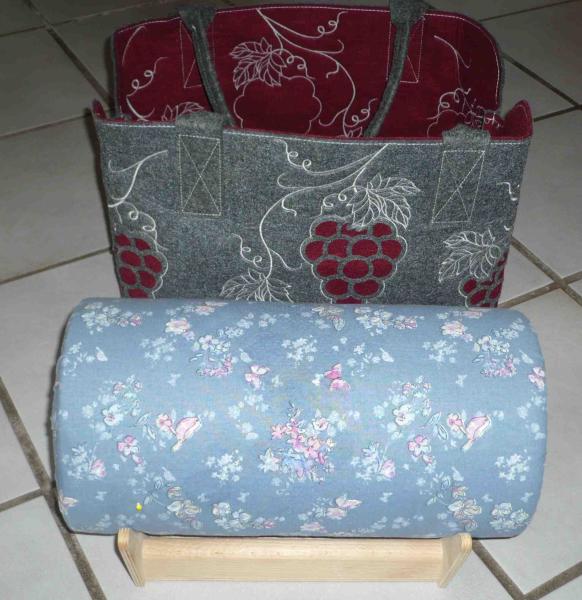 Klöppelrolle, Tischständer und Filztasche
