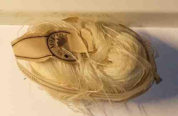 Altes Mohairgarn 32/2 ca 19 Gramm