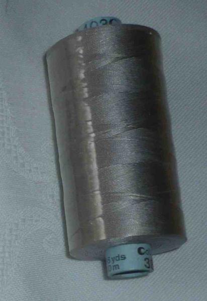 Gütermann Seide S 403 Nm 70/3 700 Meter Col 38