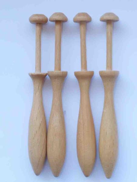 Dänischer Klöppel ca 9,5cm lang helles Holz