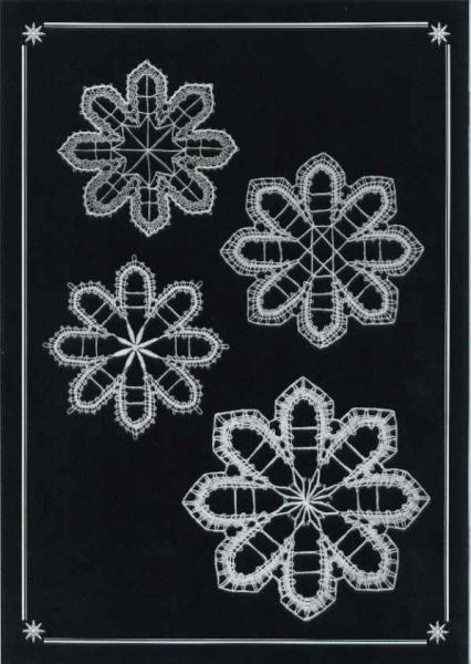 Weihnachtsschmuck IV by Heide Goetz