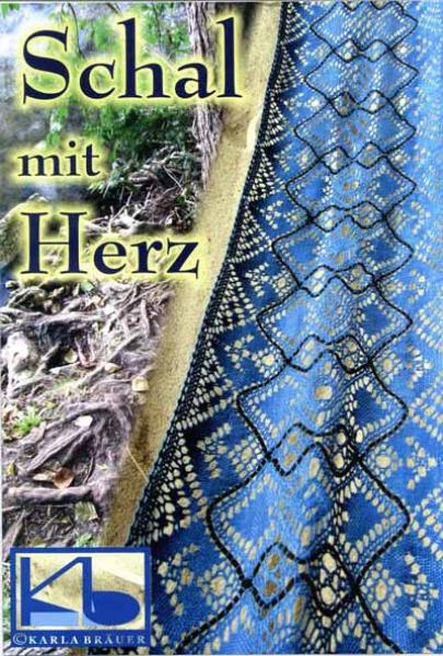 Pattern scarf with heart by Karla Bräuer