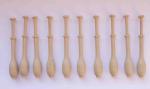 Set 10 Klöppel flandrische Form aus Kunststoff ca 9,8 cm lang